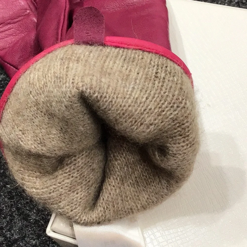 Elma violet lamb skin leather gloves with cashmere lining